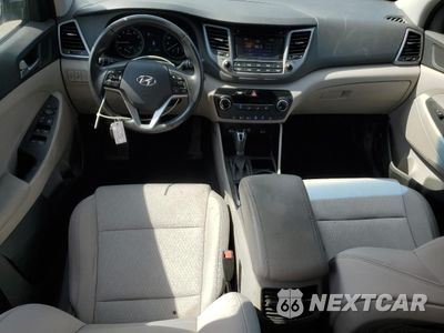 Zdjęcie 8 z 14 samochodu: 2017 HYUNDAI TUCSON LIMITED VIN:KM8J33A2XHU342259 - miniatura