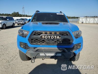 Piąte zdjęcie samochodu w środku: 2019 TOYOTA TACOMA DOUBLE CAB VIN:5TFCZ5AN4KX186243 - miniatura