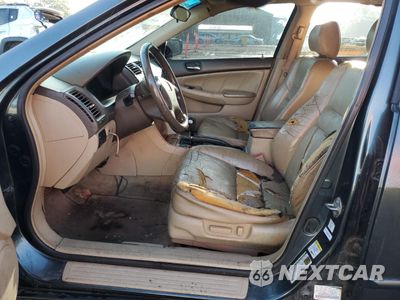 Zdjęcie 7 z 12 samochodu: 2005 HONDA ACCORD EX VIN:1HGCM568X5A053416 - miniatura