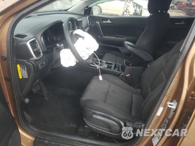 Zdjęcie 7 z 16 samochodu: 2020 KIA SPORTAGE VIN:KNDPM3AC4L7791562 - miniatura