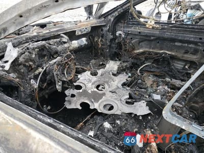 Zdjęcie 8 z 11 samochodu: 2016 MERCEDES-BENZ E 400 VIN:WDDKJ6FB9GF316012 - miniatura