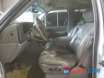 Zdjęcie 7 z 15 samochodu: 2003 GMC YUKON XL DENALI VIN:1GKFK66U53J167510 - miniatura