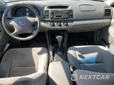 Zdjęcie 8 z 12 samochodu: 2003 TOYOTA CAMRY LE VIN:4T1BE32K53U229681 - miniatura