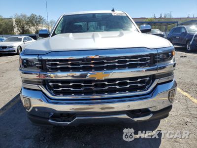 Piąte zdjęcie samochodu w środku: 2017 CHEVROLET SILVERADO K1500 LTZ VIN:3GCUKSEC2HG232486 - miniatura