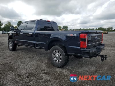 Drugie zdjęcie samochodu z przodu: 2023 FORD F350 SUPER DUTY VIN:1FT8W3BM1PED70616 - miniatura
