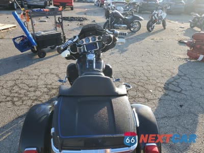 Zdjęcie 6 z 8 samochodu: 2020 HARLEY-DAVIDSON FLHTCUTG VIN:1HD1MAF14LB859114 - miniatura