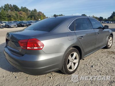 Trzecie zdjęcie samochodu z tyłu: 2013 VOLKSWAGEN PASSAT SE VIN:1VWBN7A33DC135809 - miniatura