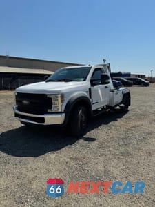 2018 FORD F450 SUPER DUTY 1FDUF4GT3JEB75530 - główne zdjęcie licytacji z USA - miniatura