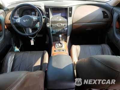 Zdjęcie 8 z 12 samochodu: 2014 INFINITI QX70 VIN:JN8CS1MW5EM410745 - miniatura