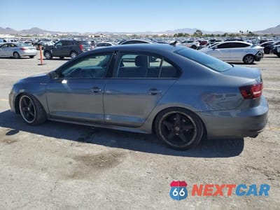 Drugie zdjęcie samochodu z przodu: 2016 VOLKSWAGEN JETTA S VIN:3VW167AJ0GM382909 - miniatura