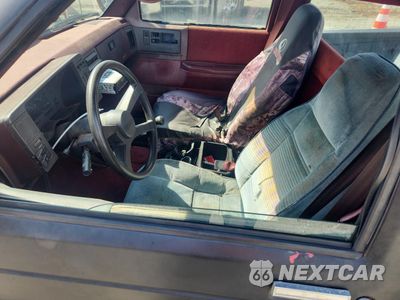 Zdjęcie 7 z 15 samochodu: 1992 GMC SONOMA VIN:1GTCS14R2N8524183 - miniatura