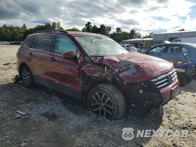 Czwarte zdjęcie samochodu z boku: 2019 VOLKSWAGEN TIGUAN SE VIN:3VV2B7AX3KM104653 - miniatura
