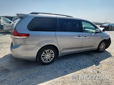 Trzecie zdjęcie samochodu z tyłu: 2011 TOYOTA SIENNA XLE VIN:5TDYK3DC2BS074975 - miniatura
