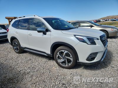Czwarte zdjęcie samochodu z boku: 2022 SUBARU FORESTER TOURING VIN:JF2SKARC9NH449242 - miniatura