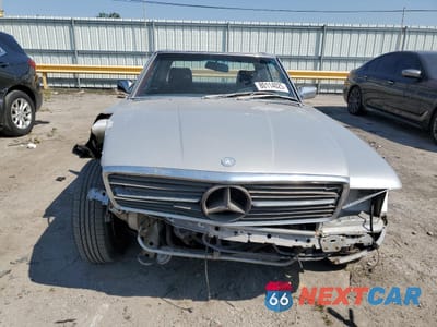 Piąte zdjęcie samochodu w środku: 1988 MERCEDES-BENZ 560 SL VIN:WDBBA48D7JA086230 - miniatura