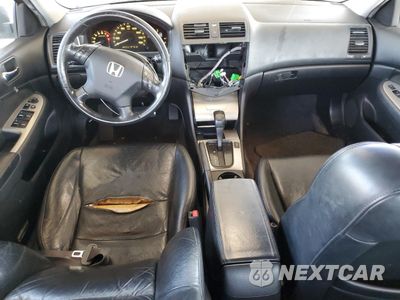 Zdjęcie 8 z 14 samochodu: 2006 HONDA ACCORD EX VIN:1HGCM568X6A102731 - miniatura