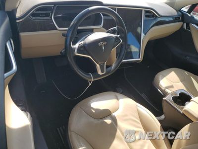 Zdjęcie 8 z 15 samochodu: 2013 TESLA MODEL S VIN:5YJSA1BG9DFP08986 - miniatura