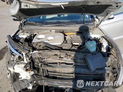 Zdjęcie 11 z 15 samochodu: 2016 HYUNDAI SONATA HYBRID VIN:KMHE24L12GA036641 - miniatura