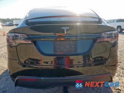 Zdjęcie 6 z 15 samochodu: 2022 TESLA MODEL X VIN:7SAXCBE58NF334942 - miniatura