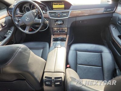 Zdjęcie 8 z 14 samochodu: 2012 MERCEDES-BENZ E 350 VIN:WDDHF5KB4CA593332 - miniatura