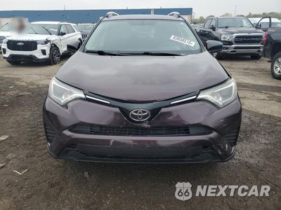 Piąte zdjęcie samochodu w środku: 2016 TOYOTA RAV4 LE VIN:2T3BFREV4GW536147 - miniatura