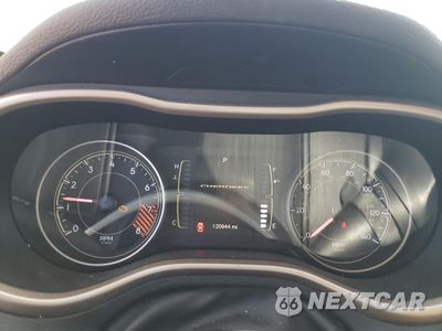 Zdjęcie 9 z 14 samochodu: 2014 JEEP CHEROKEE LATITUDE VIN:1C4PJLCS9EW117297 - miniatura