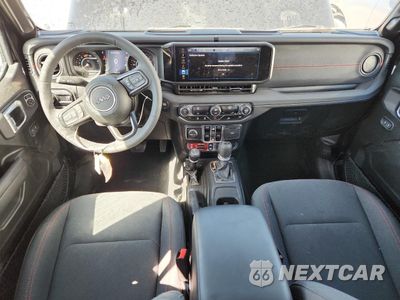 Zdjęcie 8 z 13 samochodu: 2025 JEEP WRANGLER RUBICON VIN:1C4PJXFNXSW560387 - miniatura