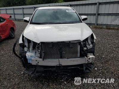 Piąte zdjęcie samochodu w środku: 2019 TOYOTA HIGHLANDER LE VIN:5TDZARFH4KS060109 - miniatura
