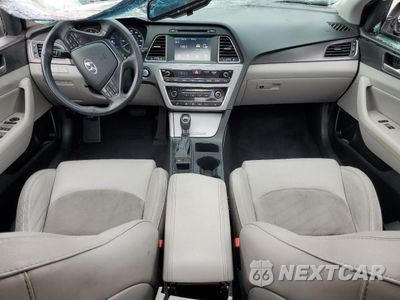 Zdjęcie 8 z 13 samochodu: 2017 HYUNDAI SONATA SPORT VIN:5NPE34AF0HH443786 - miniatura