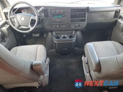 Zdjęcie 8 z 17 samochodu: 2019 CHEVROLET EXPRESS G3500 LT VIN:1GAZGPFGXK1208828 - miniatura