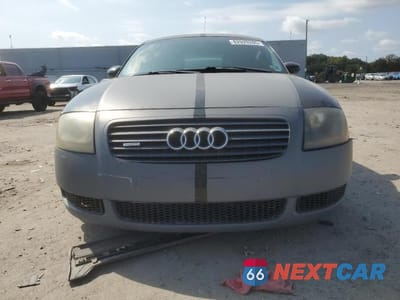 Piąte zdjęcie samochodu w środku: 2001 AUDI TT QUATTRO VIN:TRUWT28N011024295 - miniatura