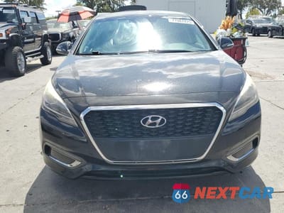 Piąte zdjęcie samochodu w środku: 2016 HYUNDAI SONATA HYBRID VIN:KMHE34L16GA019158 - miniatura
