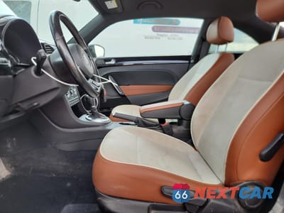 Zdjęcie 7 z 14 samochodu: 2016 VOLKSWAGEN BEETLE 1.8T VIN:3VWF17AT6GM638864 - miniatura