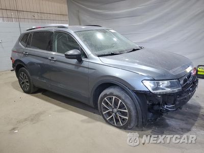 Czwarte zdjęcie samochodu z boku: 2019 VOLKSWAGEN TIGUAN SE VIN:3VV2B7AX8KM154240 - miniatura