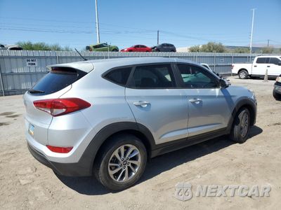 Trzecie zdjęcie samochodu z tyłu: 2018 HYUNDAI TUCSON SE VIN:KM8J23A41JU813287 - miniatura