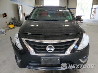 Piąte zdjęcie samochodu w środku: 2019 NISSAN VERSA S VIN:3N1CN7AP5KL808212 - miniatura