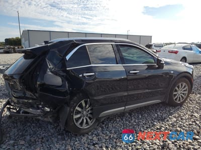 Trzecie zdjęcie samochodu z tyłu: 2022 CADILLAC XT4 PREMIUM LUXURY VIN:1GYFZCR47NF142609 - miniatura