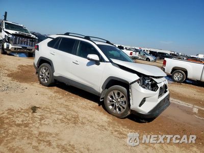 Czwarte zdjęcie samochodu z boku: 2023 TOYOTA RAV4 XLE PREMIUM VIN:2T3C1RFV4PW249280 - miniatura