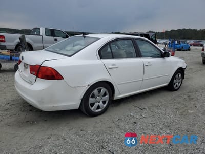 Trzecie zdjęcie samochodu z tyłu: 2010 KIA OPTIMA LX VIN:KNAGG4A88A5404882 - miniatura
