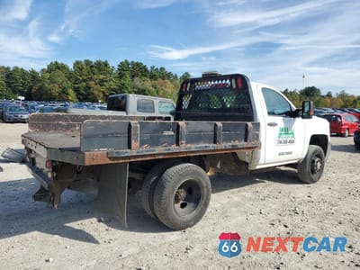 Trzecie zdjęcie samochodu z tyłu: 2016 CHEVROLET SILVERADO K3500 VIN:1GB3KYCG8GZ391715 - miniatura