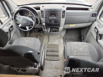Zdjęcie 8 z 15 samochodu: 2016 MERCEDES-BENZ SPRINTER 2500 VIN:WD3PE8CD9GP179132 - miniatura