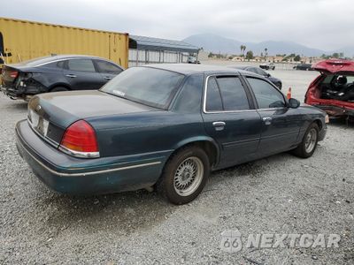 Trzecie zdjęcie samochodu z tyłu: 1998 FORD CROWN VICTORIA LX VIN:2FAFP74W1WX172857 - miniatura