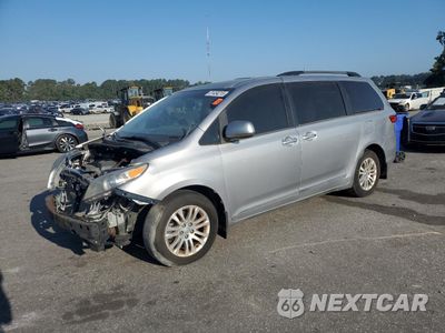 2017 TOYOTA SIENNA XLE 5TDYZ3DC5HS796266 - główne zdjęcie licytacji z USA - miniatura