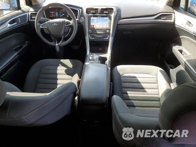Zdjęcie 8 z 12 samochodu: 2019 FORD FUSION SE VIN:3FA6P0HD3KR216625 - miniatura