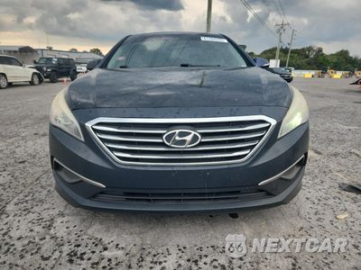 Piąte zdjęcie samochodu w środku: 2015 HYUNDAI SONATA SPORT VIN:5NPE34AF3FH208182 - miniatura