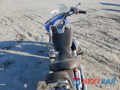 Zdjęcie 6 z 9 samochodu: 2004 HONDA VT750 C VIN:JH2RC50004M000209 - miniatura