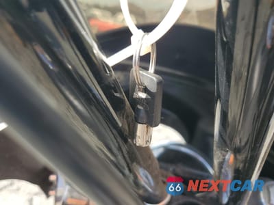 Zdjęcie 8 z 10 samochodu: 2015 HARLEY-DAVIDSON FXDB DYNA STREET BOB VIN:1HD1GXM34FC316472 - miniatura
