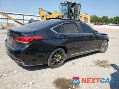 Trzecie zdjęcie samochodu z tyłu: 2017 GENESIS G80 BASE VIN:KMHGN4JE2HU192460 - miniatura