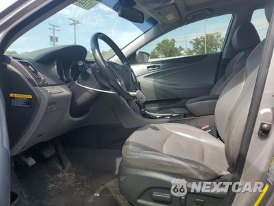 Zdjęcie 7 z 14 samochodu: 2013 HYUNDAI SONATA HYBRID VIN:KMHEC4A48DA050646 - miniatura