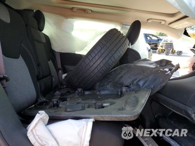 Zdjęcie 10 z 14 samochodu: 2014 JEEP CHEROKEE LATITUDE VIN:1C4PJMCS4EW298279 - miniatura